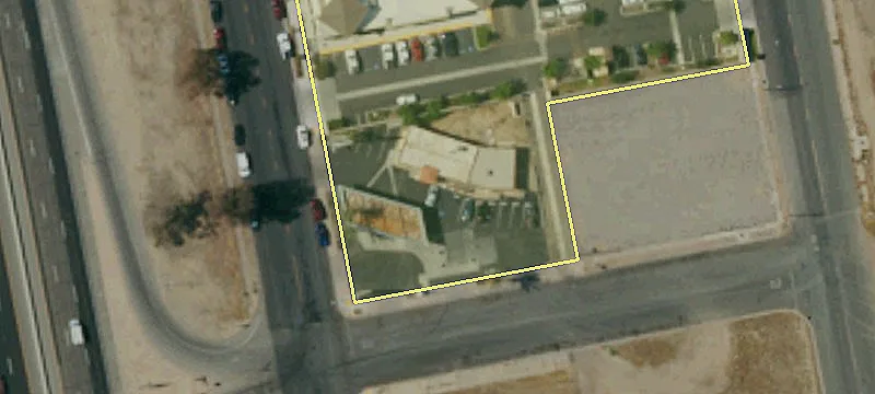 906 Fremont St