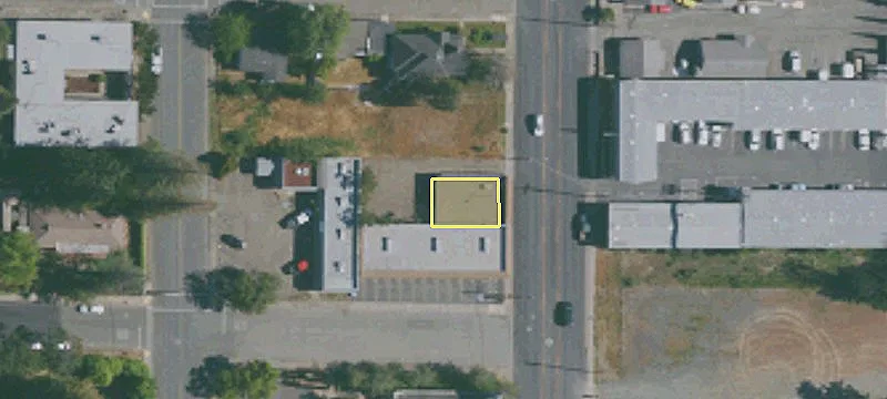 925 Main St