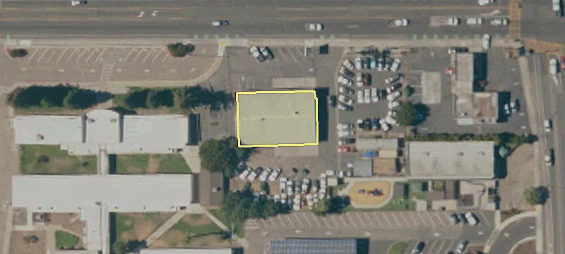 810 Yosemite Ave