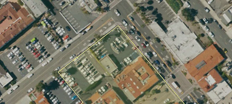 120 El Camino Real