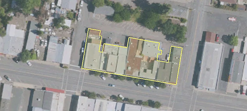 3940 Main St