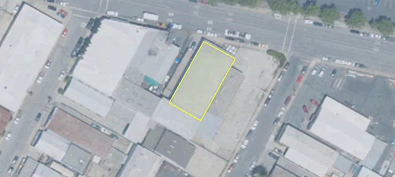 2466 Bay Rd