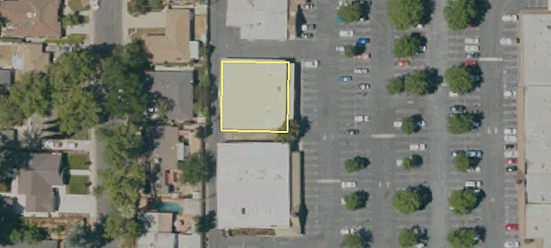 899 Roseburg Ave