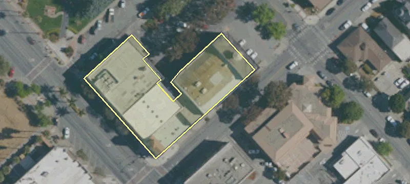 300 Main St