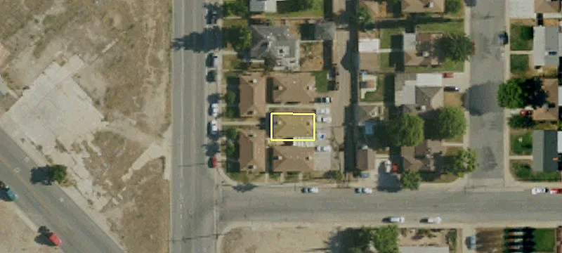208 Mannel Ave