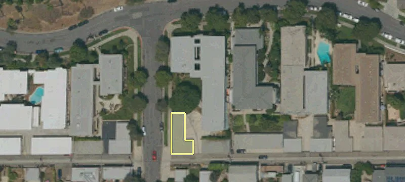 136 Un Ave