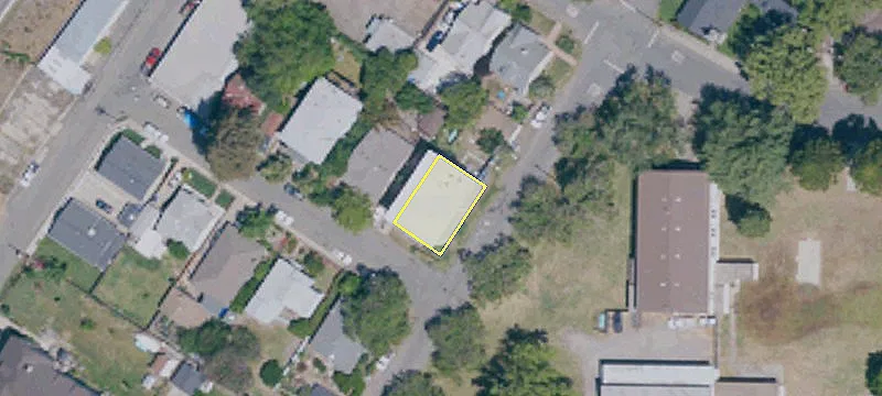 141 Harkness Ave