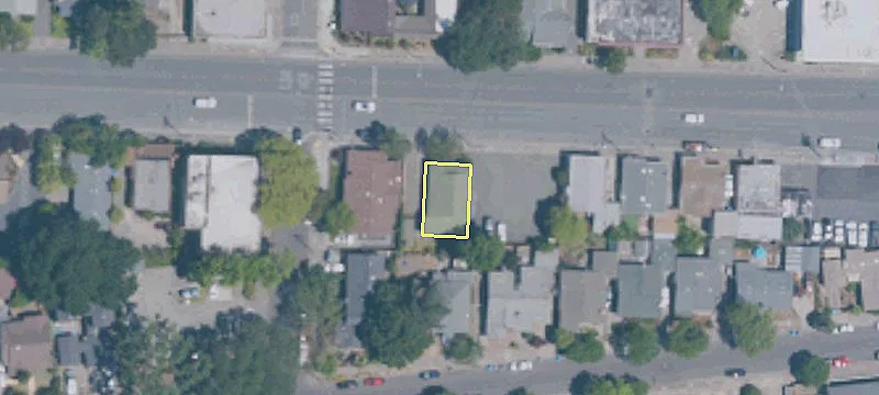 408 College Ave
