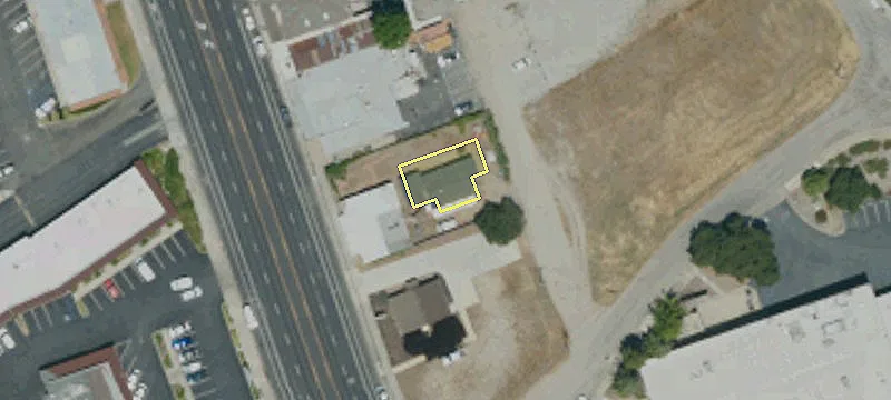 8565 El Camino Real