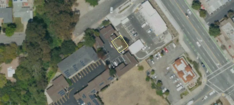 1039 Montalban St