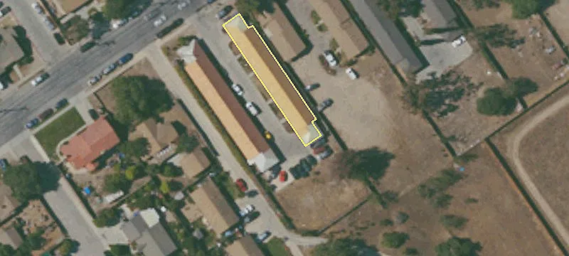 1183 Oak Ave
