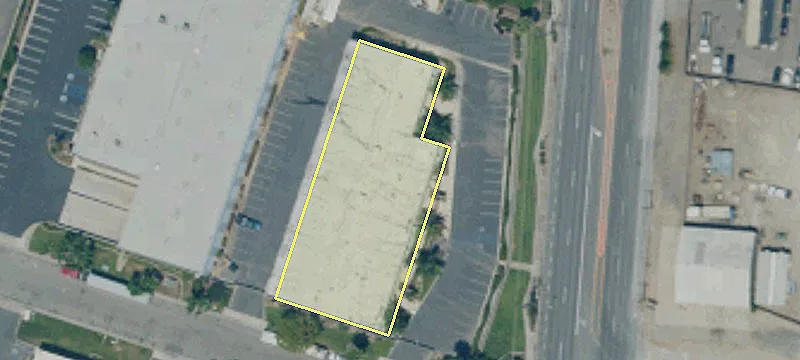 555 Main St