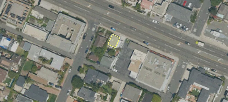 1081 Coast Hwy