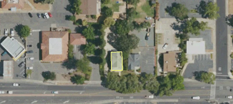 8933 Elk Grv Blvd