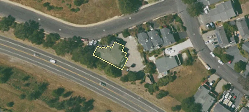 2555 Macleod Way
