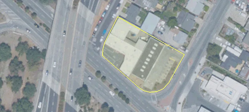 2103 El Camino Real