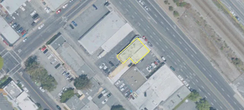 1324 El Camino Real