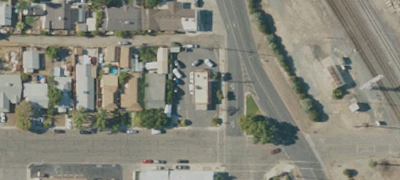 1008 Brokaw Ave
