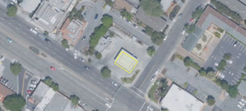 3897 El Camino Real