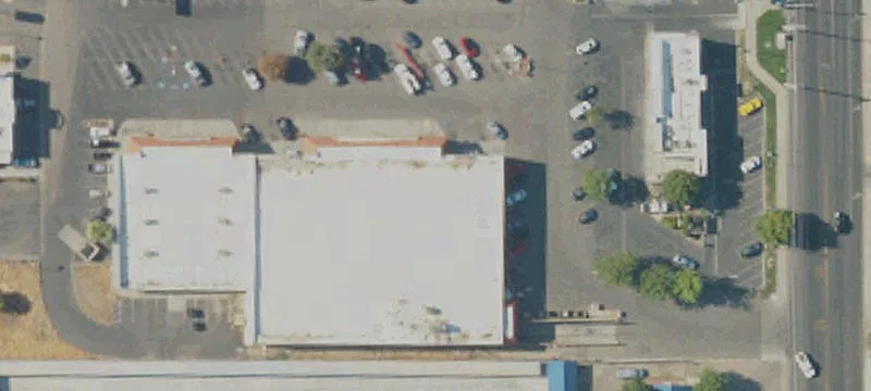 2001 Whitley Ave