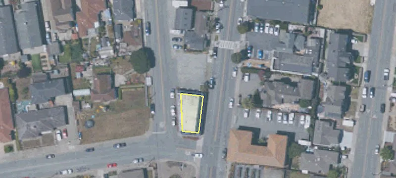 790 Main St