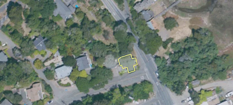 2 Inverness Way