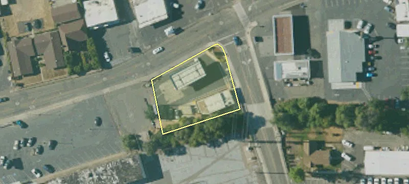 1296 Broadway