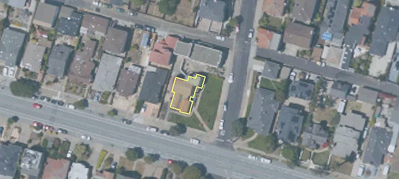 748 Grand Ave