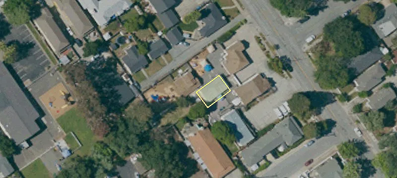 17535 Del Monte Ave