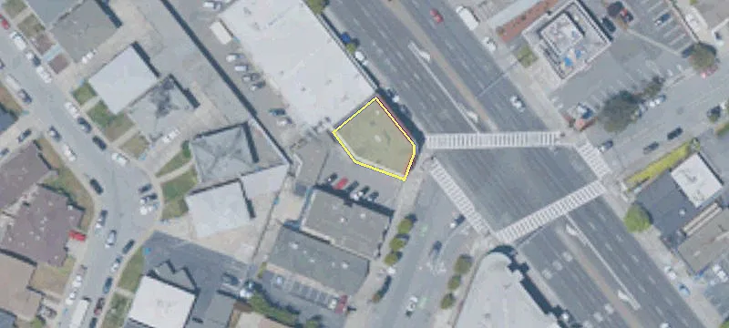 1703 El Camino Real