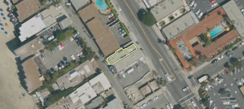 689 Coast Hwy