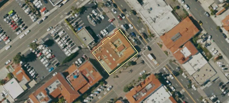104 El Camino Real