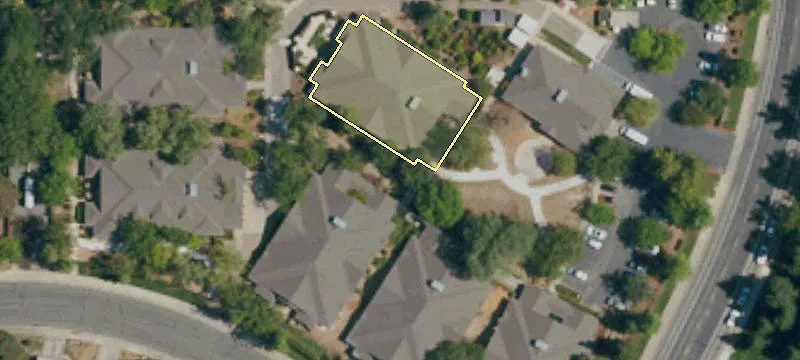 6727 Laguna Park Dr