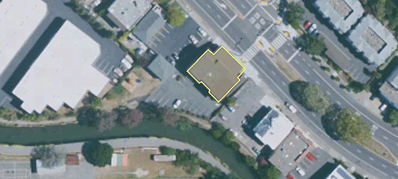 919 Sir Francis Drake Blvd