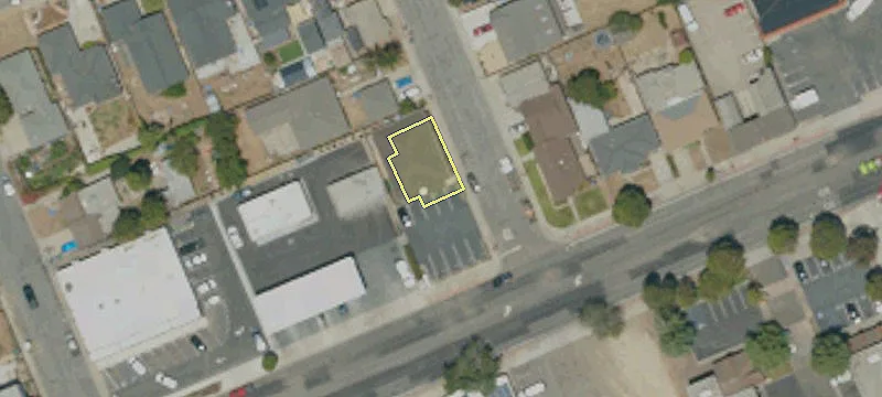 604 Grand Ave