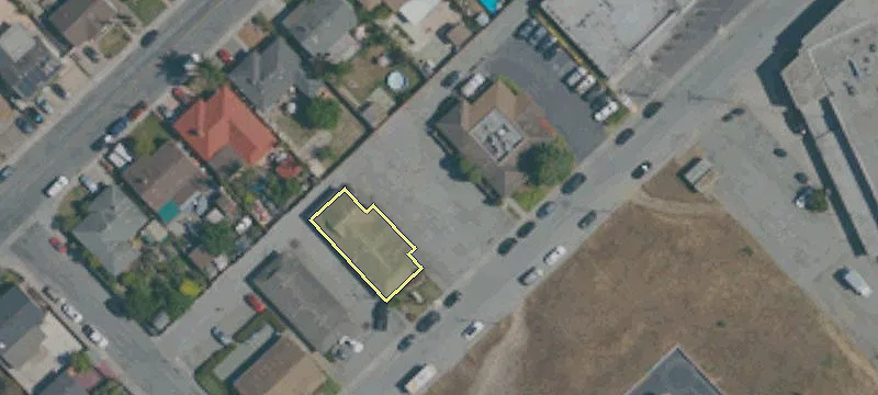 86 Mariposa Ave