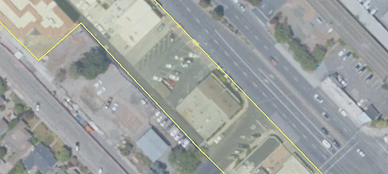 1360 El Camino Real