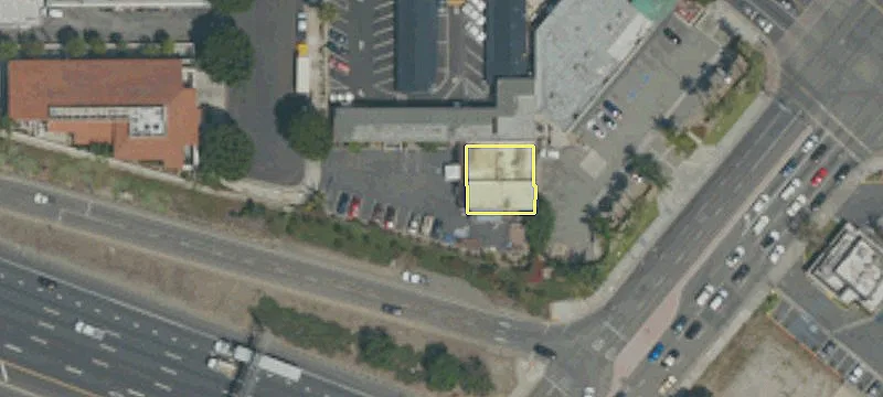 725 El Camino Real