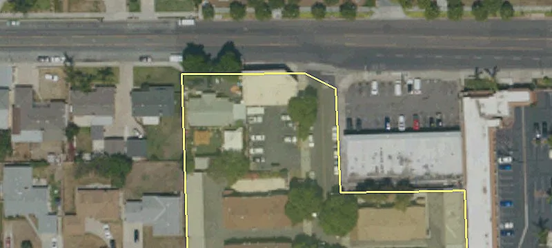 700 Orangewood Ave