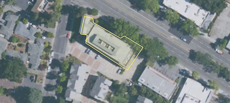 399 El Camino Real