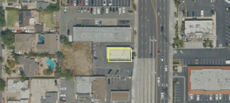 120 Tustin St