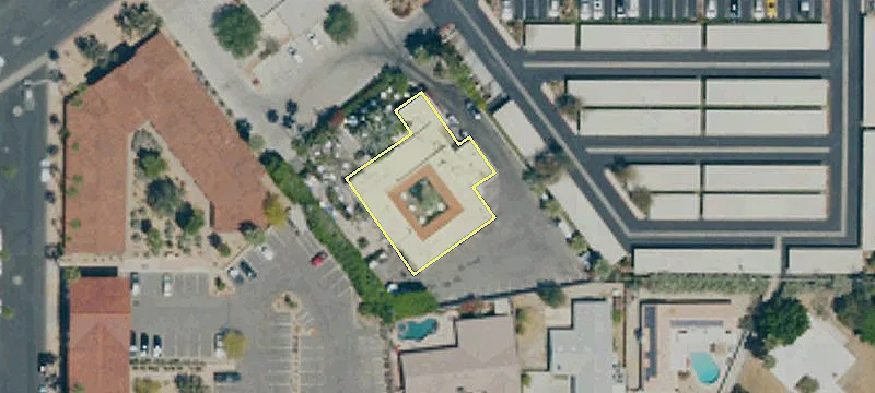74155 El Paseo