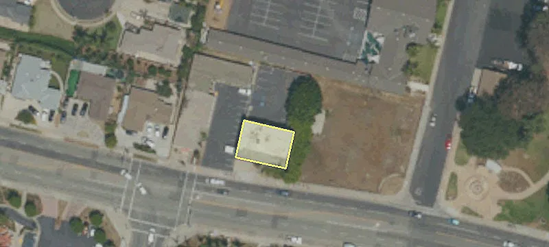 415 Chapman Ave