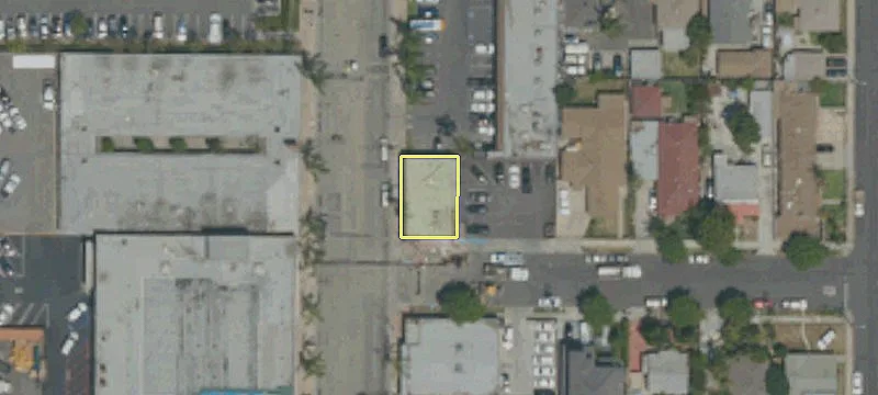1815 Main St