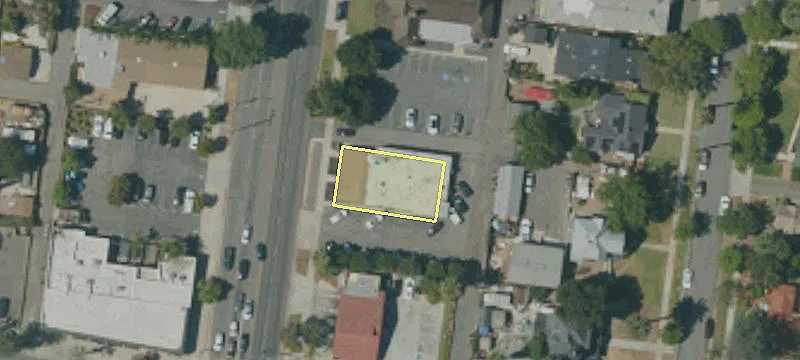 1113 Main St