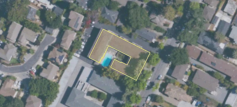 260 Mariposa Ave