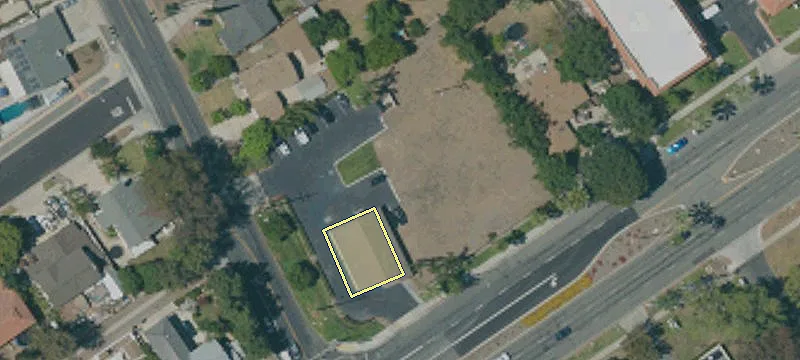 703 Magnolia Ave