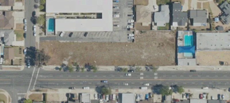 2545 Marine Ave