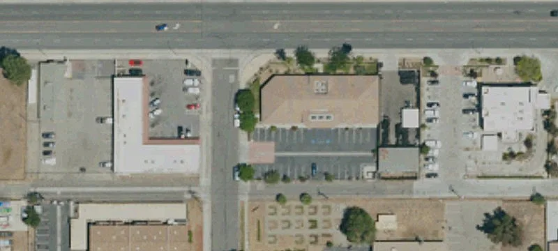 305 4th St