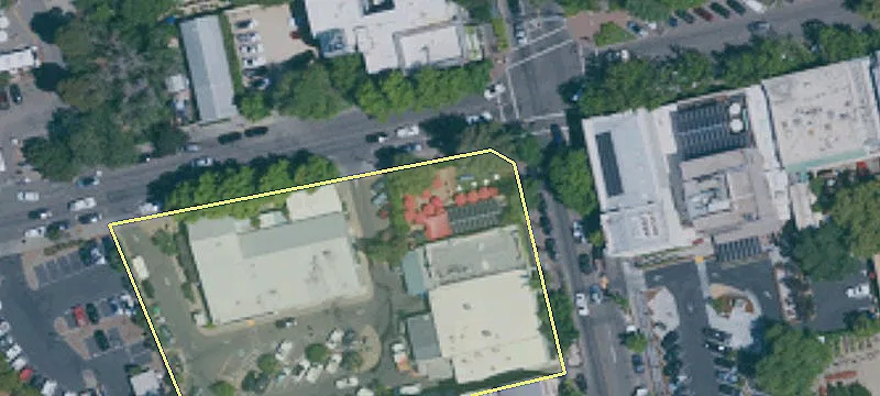 251 Healdsburg Ave
